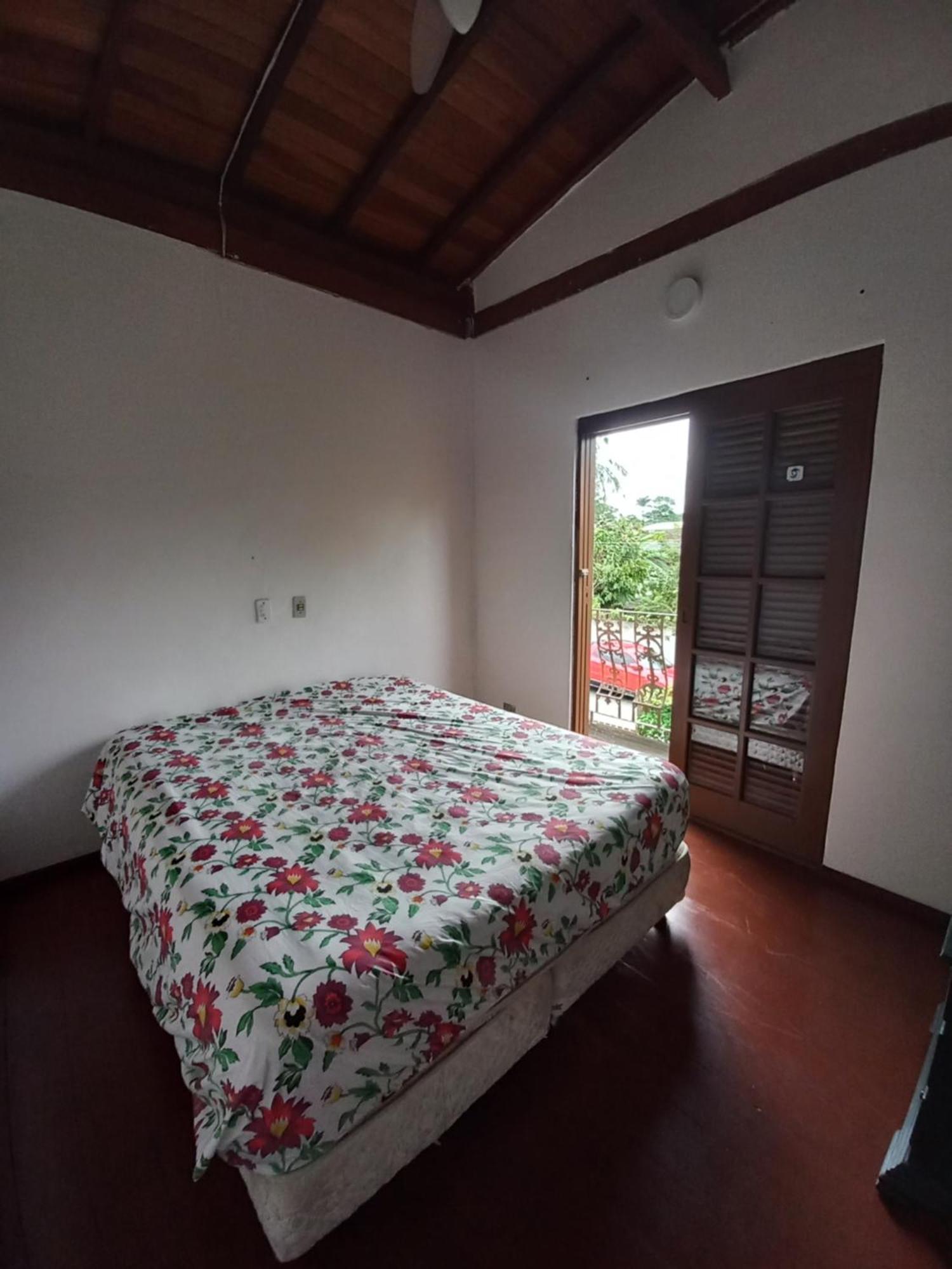 Espaço simples bem localizado Ilhabela Extérieur photo